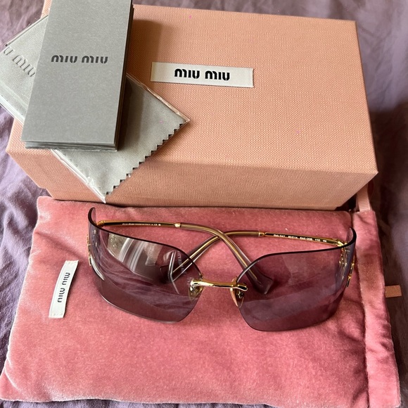 Miu miu runway sunglasses BNIB - Picture 2 of 7